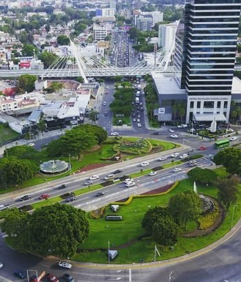 Glorieta de los caballos en Guadalajara