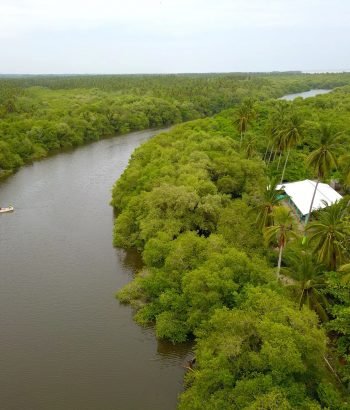 Vista de la laguna de tres palos en barra vieja