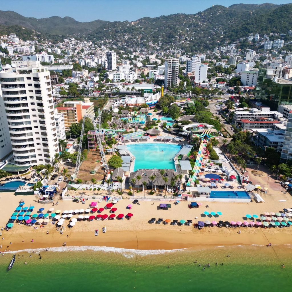 Vista aérea del parque acuático el rollo mejor conocido como el Cici