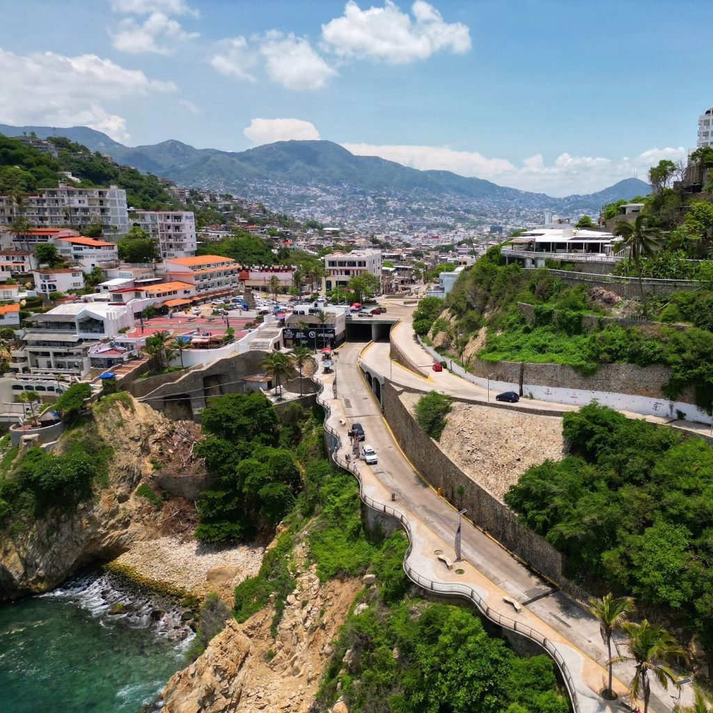 Vista aérea de sinfonía del mar en Acapulco