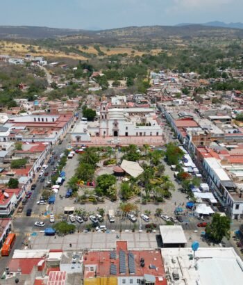 Vista aérea de la plaza principal de Cocula cuna nacional del mariachi #jalisco #drone #dronestagram #dronelife