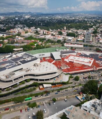 Zapopan desde Arriba: Un Vistazo Aéreo a Plaza Patria