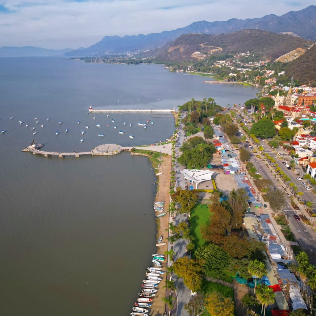 Chapala: Un Vistazo Celestial al Corazón de Jalisco