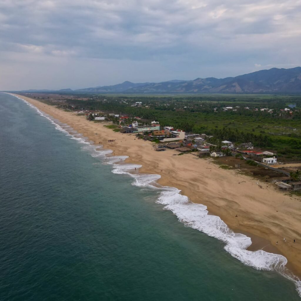 El Carrizal, Guerrero: Un Paraíso Costero Visto Desde el Cielo